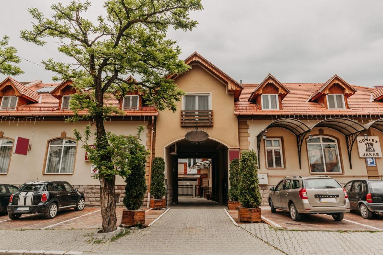 Páva City Odorheiu Secuiesc Exterior foto